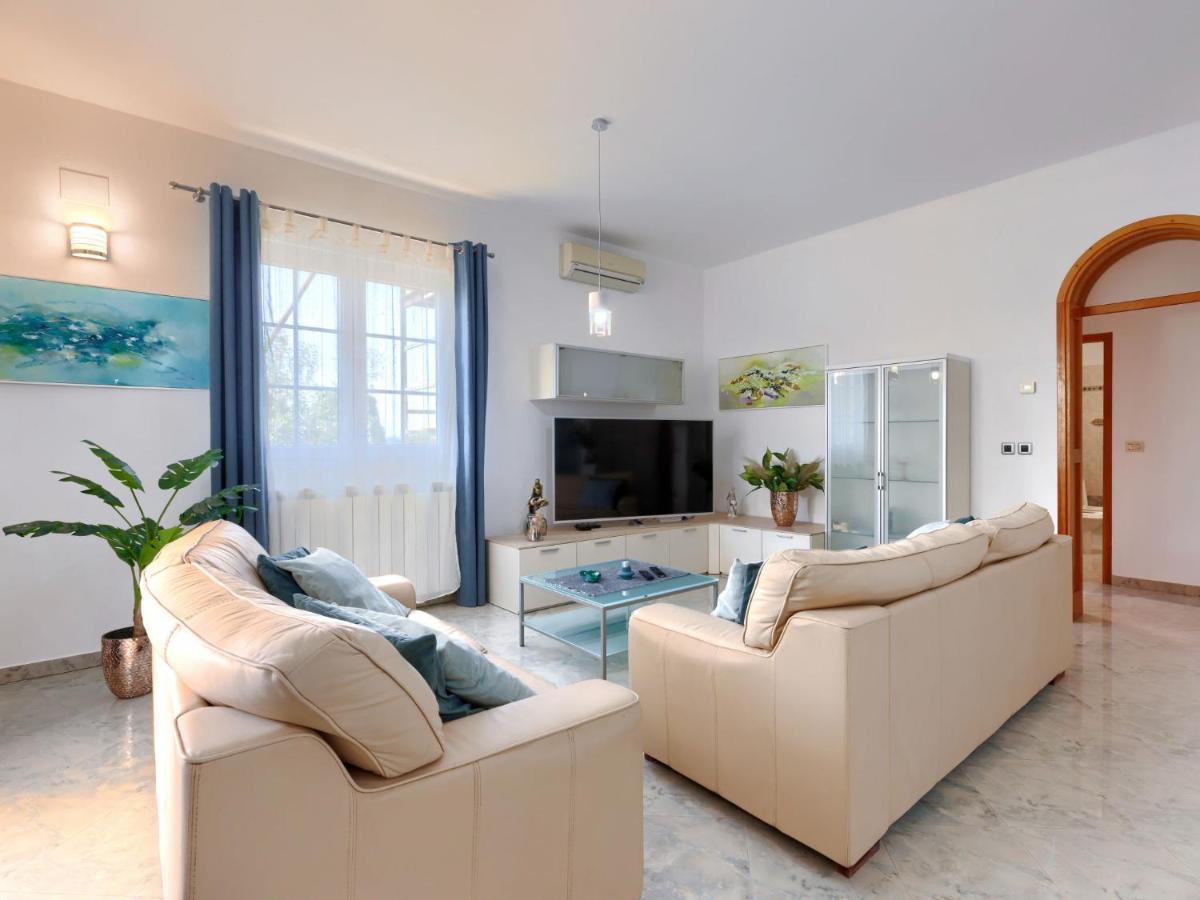 Apartment Hrvatin By Interhome Pula